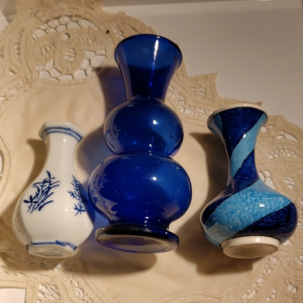 Cobalt Blue Triple-Bulb Accent Vase Trio